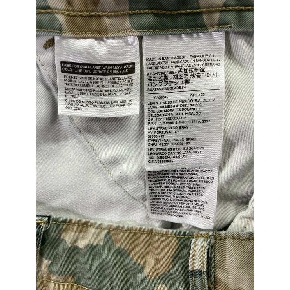 Levis Shorts Mens 40 Camouflage Camo Cargo Multi Pocket Zip Flap‎ Utility Casual